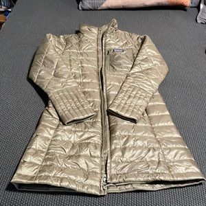 Patagonia womens olive green parka